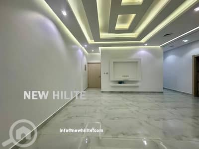 فلیٹ 4 غرف نوم للايجار في مبارك الكبير، مدينة الكويت - Spacious 4-Bedroom Apartment for Rent in Al Massayel