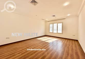 فلیٹ 3 غرف نوم للايجار في المنطقة الحرة، مدينة الكويت - Ground Floor 3 Master Bedroom Floor for Rent in Qadsiya – Spacious Fam