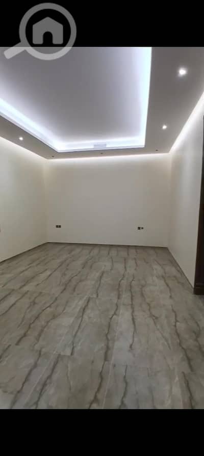 4 Bedroom Villa for Rent in Jaber Al Ahmed, Kuwait City - للإيجار دور حطوربع جديد VVvVVIP في جابر الاحمد له مدخل خاص بروحه ومصعد