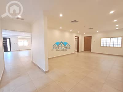 4 Bedroom Apartment for Rent in Faiha, Kuwait City - Elegant 4 Bedroom Ground Floor Apartment with Yard Area in Faiha 4 Bedroom Apartment for Rent in Faiha, Kuwait City - Elegant 4 Bedroom Ground Floor Apartment with Yard Area in Faiha
