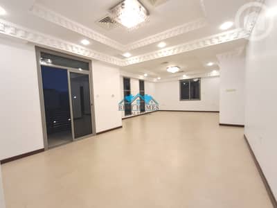شقة 4 غرف نوم للايجار في الصديق، مدينة الكويت - Elegant 4 Bedrooms Floor Apartment with Balconies in Sadeeq شقة 4 غرف نوم للايجار في الصديق، مدينة الكويت - Elegant 4 Bedrooms Floor Apartment with Balconies in Sadeeq