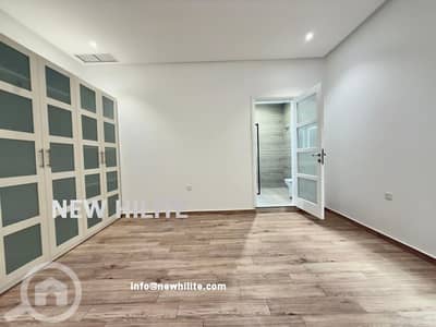 فلیٹ 4 غرف نوم للايجار في المنقف، مدينة الكويت - Four Bedroom Floor for Rent in Mangaf فلیٹ 4 غرف نوم للايجار في المنقف، مدينة الكويت - Four Bedroom Floor for Rent in Mangaf