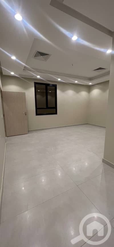 2 Bedroom Apartment for Rent in South Khaitan, Kuwait City - للإيجار شقة مع رووف في خيطان الجديدة