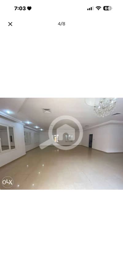 7 Bedroom Villa for Rent in Al Manqaf, Kuwait City - Very nice villa with garden