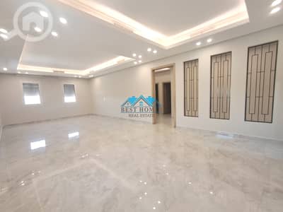 فلیٹ 4 غرف نوم للايجار في ابو فطيرة، مدينة الكويت - Modern 4 Master Bedrooms Apartment with Equipped Kitchen in Abu Fatira