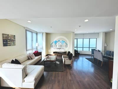فلیٹ 3 غرف نوم للايجار في السالمية، مدينة الكويت - Elegant 3 Bedroom Furnished Sea View Apartment in Salmiya