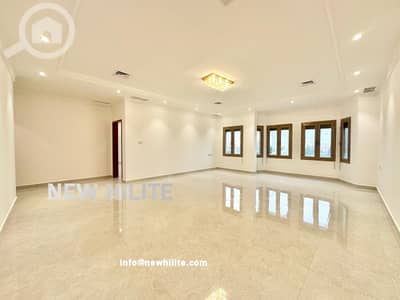 شقة 5 غرف نوم للايجار في الشهداء، مدينة الكويت - Renovated 5BR Floor for Rent in Shuhada