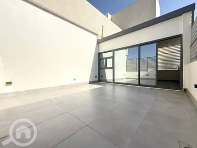 شقة 4 غرف نوم للايجار في ضاحية المبارك عبدالله، مدينة الكويت - West Mishref – great, spacious four bedroom floor w/terrace