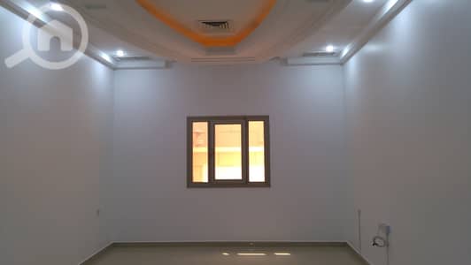 2 Bedroom Flat for Rent in Al Eqaila, Kuwait City - Nice & oversized 2 bedroom apt in egaila. 2 Bedroom Flat for Rent in Al Eqaila, Kuwait City - Nice & oversized 2 bedroom apt in egaila.