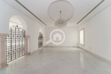 6 Bedroom Villa for Rent in Qurtuba, Kuwait City - Qortuba – lovely, stylish 6 bedroom villa w/garden