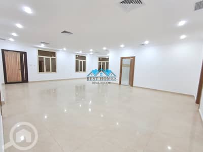 فلیٹ 5 غرف نوم للايجار في الجابرية، مدينة الكويت - 5 Bedroom Ground Floor Apartment with Private Entrance in Jabriya