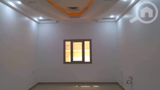 2 Bedroom Flat for Rent in Al Eqaila, Kuwait City - Nice 2 bedroom apt in egaila. closed to gate mall and aum 2 Bedroom Flat for Rent in Al Eqaila, Kuwait City - Nice 2 bedroom apt in egaila. closed to gate mall and aum