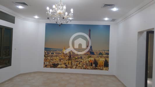 4 Bedroom Apartment for Rent in Al Manqaf, Kuwait City - Beautiful 4 bedroom floor in mangaf with balcony.