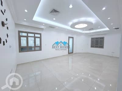 فلیٹ 5 غرف نوم للايجار في فنيطيس، مدينة الكويت - Bright 5 Bedroom Apartment with Large Balcony in Funaitees فلیٹ 5 غرف نوم للايجار في فنيطيس، مدينة الكويت - Bright 5 Bedroom Apartment with Large Balcony in Funaitees
