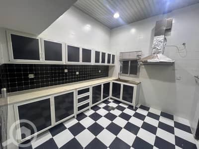 4 Bedroom Apartment for Rent in Hawally, Kuwait City - للإيجار شقة علي شارع الأقصي ٤ غرف نوم