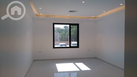 فلیٹ 3 غرف نوم للايجار في العقيلة، مدينة الكويت - Nice 3 bedroom apt in egaila. close to gate mall & aum
