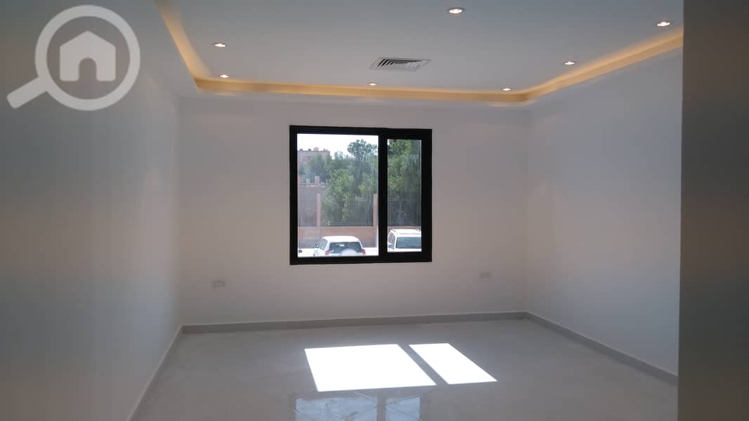 Nice 3 bedroom apt in egaila. close to gate mall & aum Nice 3 bedroom apt in egaila. close to gate mall & aum
