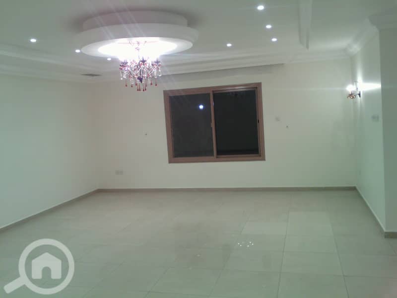 Stylish & Supersized 3 bedroom apt in mangaf