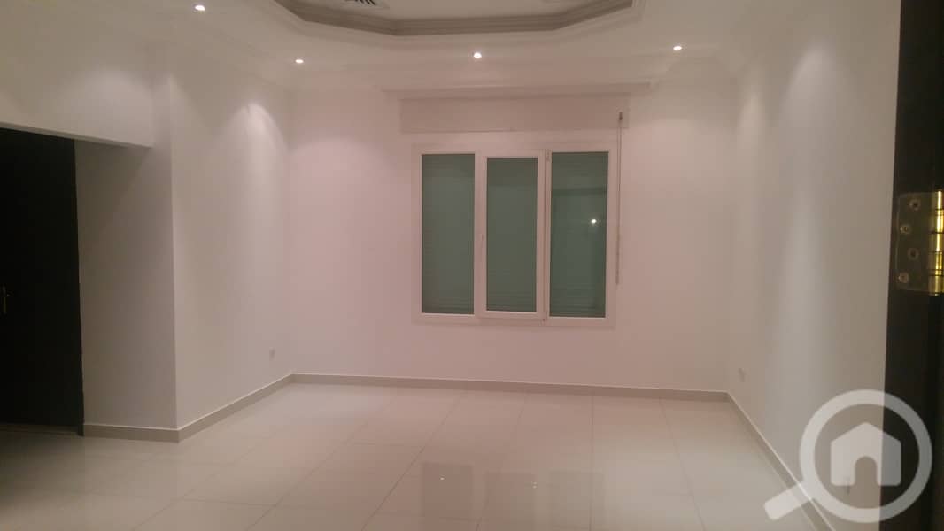 Fresh 3 bedroom villa apt in mangaf.