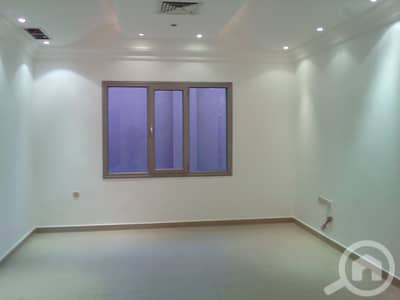 فلیٹ 3 غرف نوم للايجار في المنقف، مدينة الكويت - Supersized, deluxe & quiet 3 bedroom in mangaf