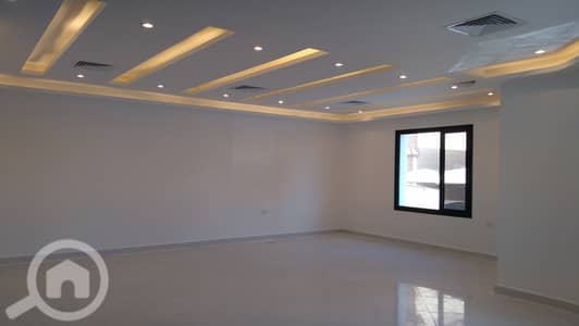 فلیٹ 12 غرف نوم للايجار في المنقف، مدينة الكويت - Villa in mangaf. 15 bedrooms. best for an office, company or families