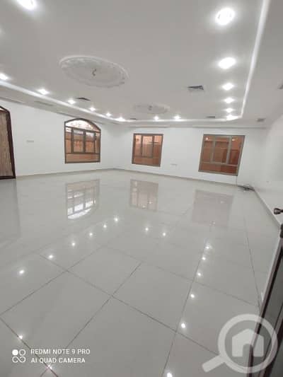 5 Bedroom Flat for Rent in Al Manqaf, Kuwait City - elegant big ground villa floor in Mangaf