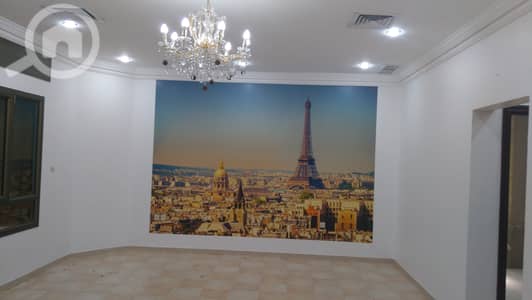 شقة 4 غرف نوم للايجار في المنقف، مدينة الكويت - Superior 4 bedroom floor in mangaf with balcony.