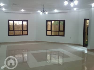 فلیٹ 4 غرف نوم للايجار في المنقف، مدينة الكويت - Great 4 bedroom ground floor in Mangaf with yard