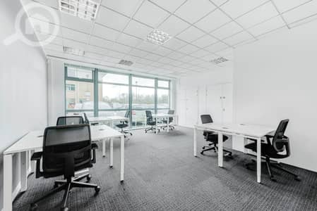 Other Commercial for Rent in Al Maqwa, Kuwait City - مساحة مكتبية خاصة تسع عدد 5 من الأفراد فيKUWAIT CITY, Al Hamra Tower