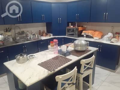 6 Bedroom Villa for Rent in Al Eqaila, Kuwait City - Villa with garden for rent in Eqaila 6 bedrooms