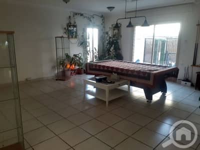 6 Bedroom Villa for Rent in Al Eqaila, Kuwait City - Villa with garden for rent in Eqaila