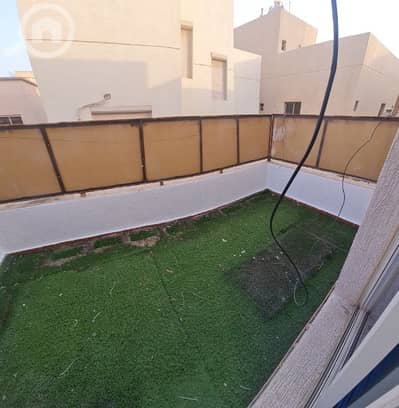3 Bedroom Apartment for Rent in Al Eqaila, Kuwait City - nice clean flat in Egaila with balcony
