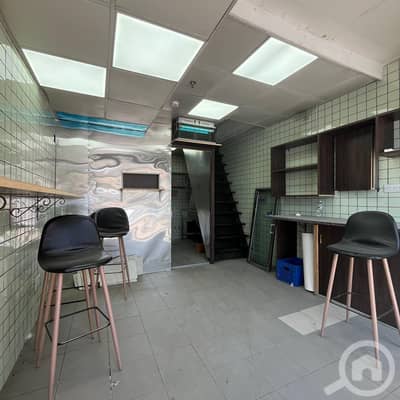 Other Commercial for Rent in Qibla, Kuwait City - Commercial shop with grace period for rent in Al Qibla