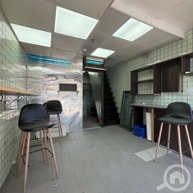 Commercial shop with grace period for rent in Al Qibla Commercial shop with grace period for rent in Al Qibla
