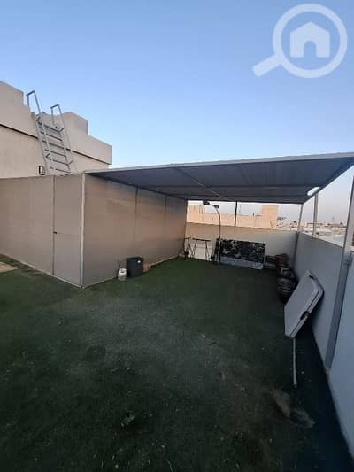 2 Bedroom Apartment for Rent in Al Jabriya, Kuwait City - للايجار شقه في الجابريه دور ثالث مع رووف كبير جدآ تشطيب فاخر