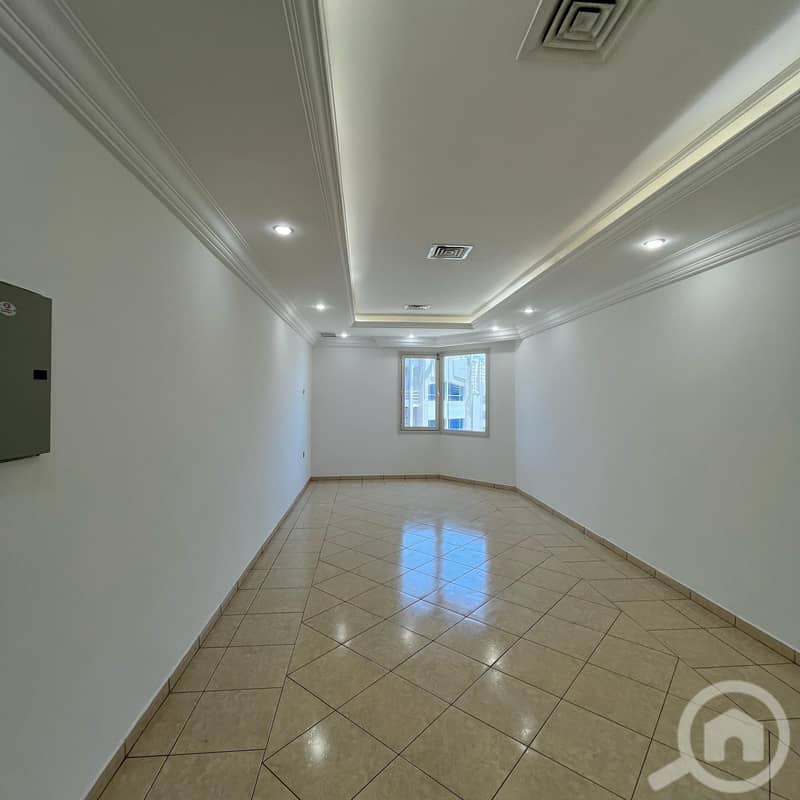 Sea view apartment for rent in Salmiya