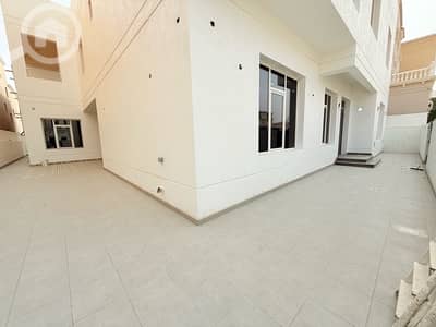 فلیٹ 4 غرف نوم للايجار في صباحية، مدينة الكويت - massive ground floor with big yard in Sabah Al ahmed close to arifjan