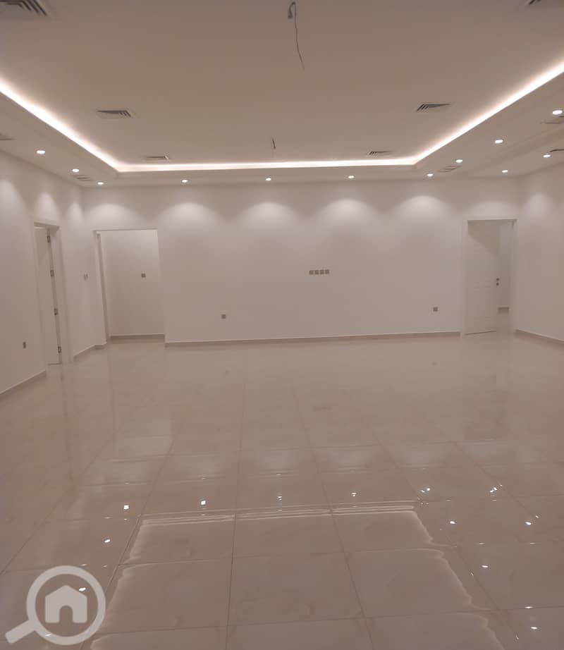 Very nice Villa for rent in mangaf. 7 bedrooms