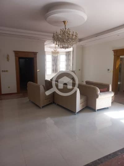 4 Bedroom Flat for Rent in Salwa, Kuwait City - للايجار دور كامل بسلوي قرب البحر تشطيب سوبر ديلوكس للأجانب مقمين
