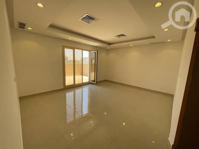 3 Bedroom Flat for Rent in Al Qadsiya, Kuwait City - للإيجار شقه القادسيه مع روف دور ثالث