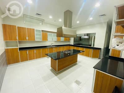 4 Bedroom Flat for Rent in Al Manqaf, Kuwait City - Sabah Al ahmed - massive ground floor with big yard