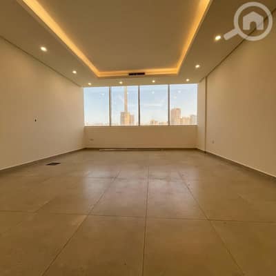 3 Bedroom Flat for Rent in Al Salmiya, Kuwait City - Residential Apartment for Rent in Salmiya, Block 4