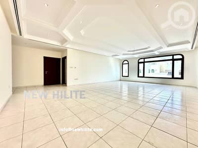 عقارات تجارية اخرى  للايجار في السالمية، مدينة الكويت - Renovated 4-Bedroom Family Floor for Rent in Adan