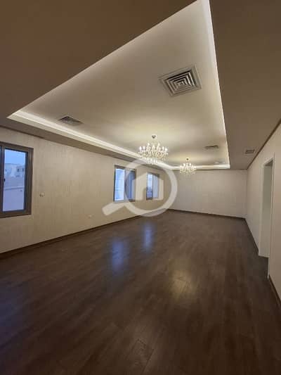 4 Bedroom Apartment for Rent in Al Jabriya, Kuwait City - للايجار دور كامل بالجابريه ثاني مصعد تشطيب فاخر سوبر آلترا