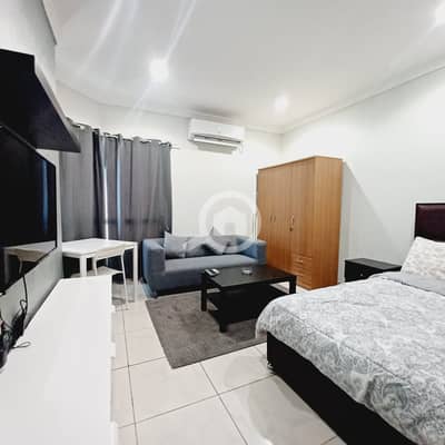 1 Bedroom Flat for Rent in Al Salmiya, Kuwait City - Furnished studio for rent in Salmiya Block 3