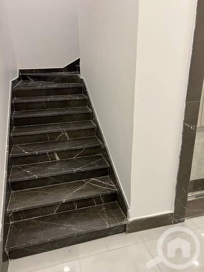 8 Bedroom Flat for Rent in South Al Sorra, Kuwait City - للايجار دور بجنوب عبدالله المبارك قطعة 2