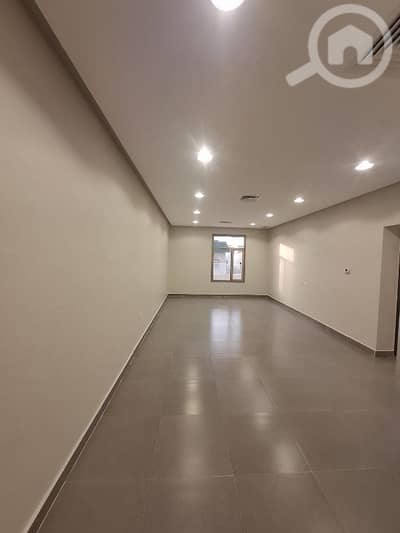 3 Bedroom Flat for Rent in Al Jabriya, Kuwait City - للايجار شقق بالجابريه تشطيب راقي مع بلكونه كبيره دور اول مصعد