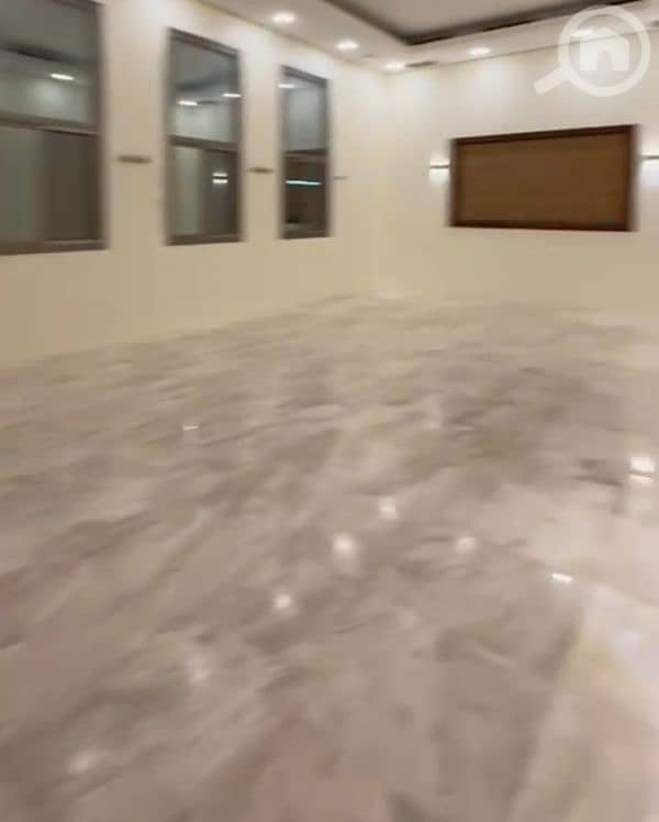 للايجار دور ارضي في سلوي مع حوش للاستفسار واتساب 69637381