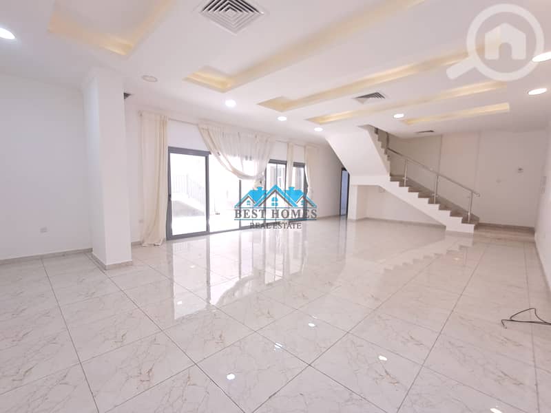 Spacious 4 Bedrooms Duplex in Funaitees