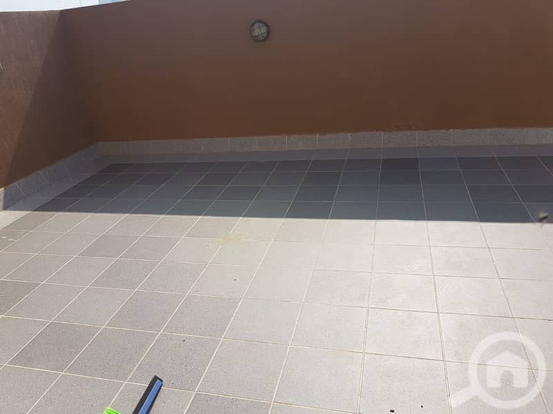 Pets friendly 3 bedroom with terrace in fintas. on the sea side.